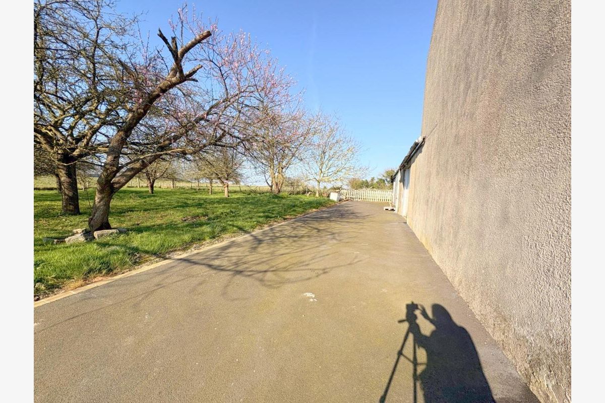 Une maison en pierres avec ses dépendances - 30239818_14.jpg