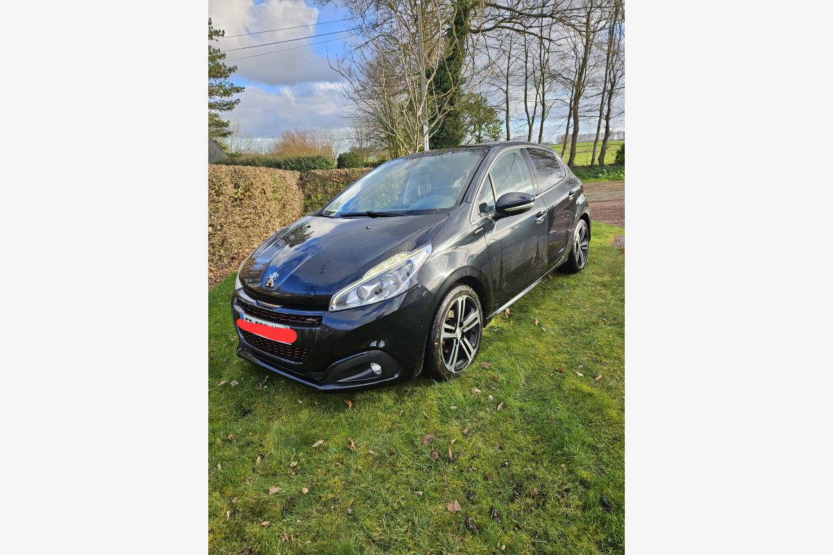 Photo 1 208 GT-LINE 120 ch