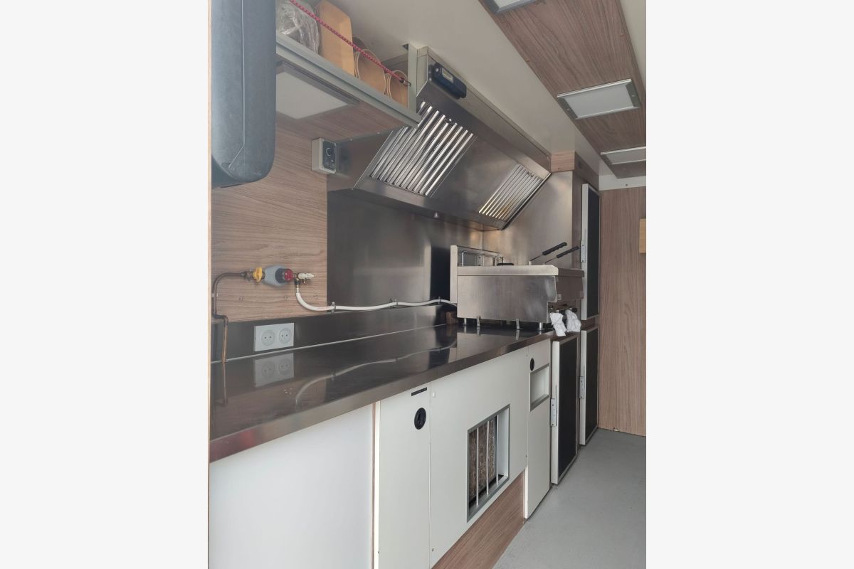 Nissan NV400 - 30240127_b1284992e64482075c48230aada4619c.jpg