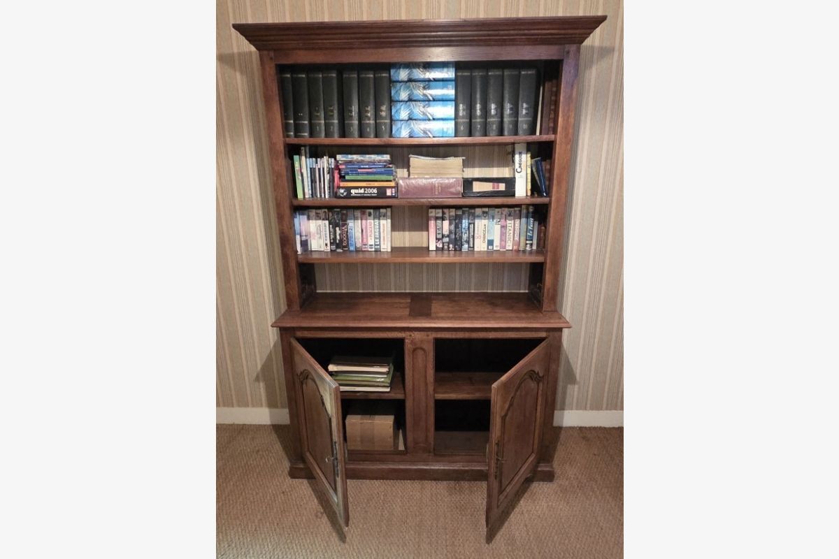 Bibliothèque / vaisselier - 30240131_9c3cbefee554c0a3b0aa14a419e069a2.jpg