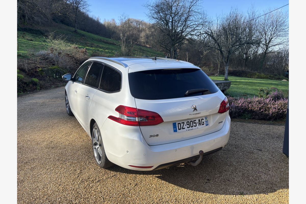 Peugeot 308 II - 30240430_957638419b38fbf3792eb6c74449b34a.jpg