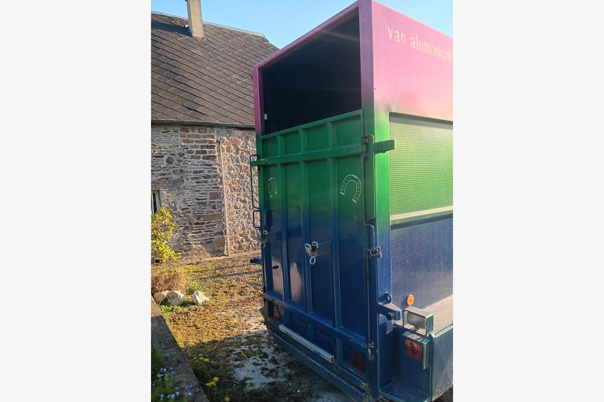 Van aluminium - 30240454_c891078a2d42202407bbd5c02d0aaea1.jpg