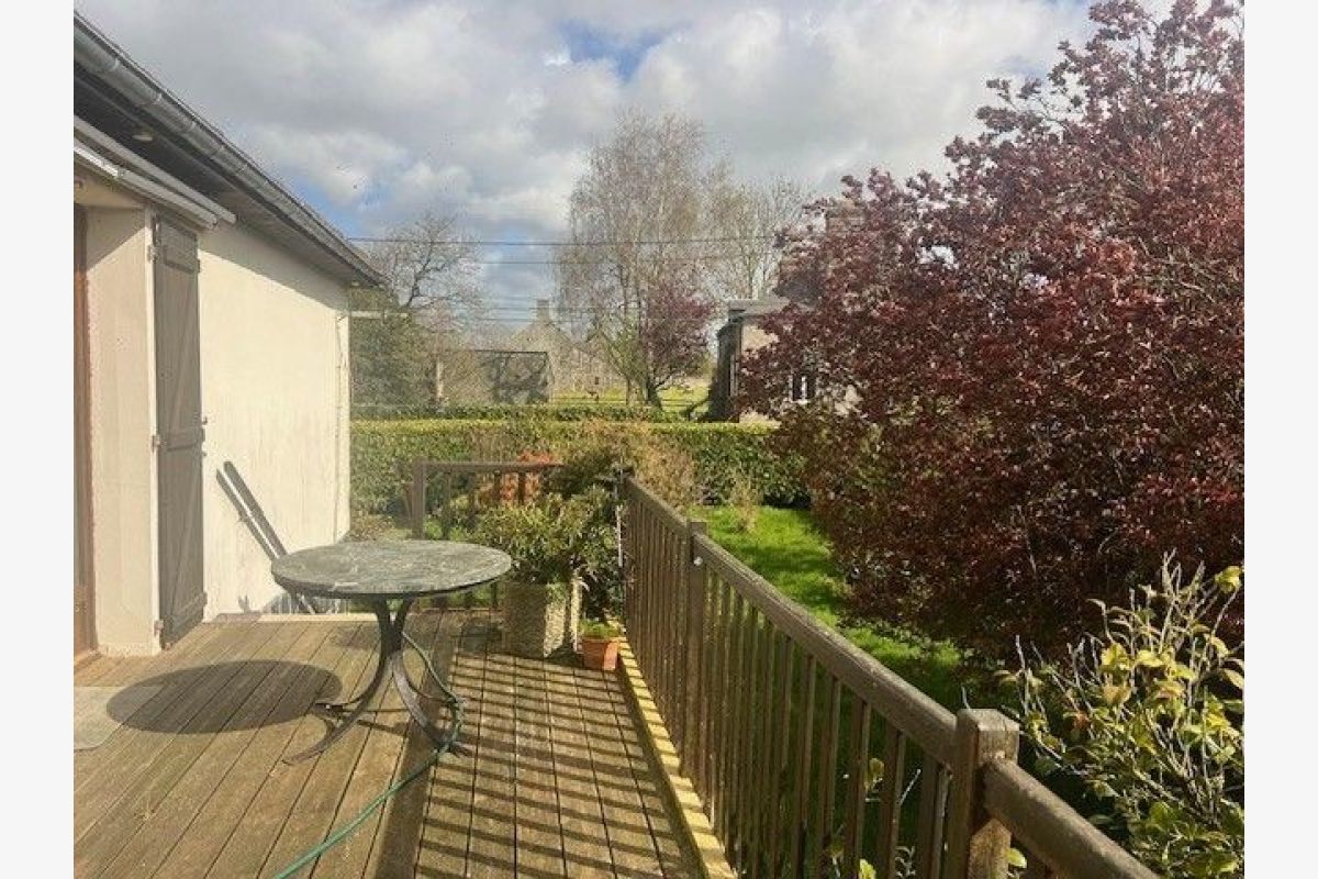 Photo 1 vds maison 80 m2 + T2 loué 500 euros/mois, 3 chambres, terra