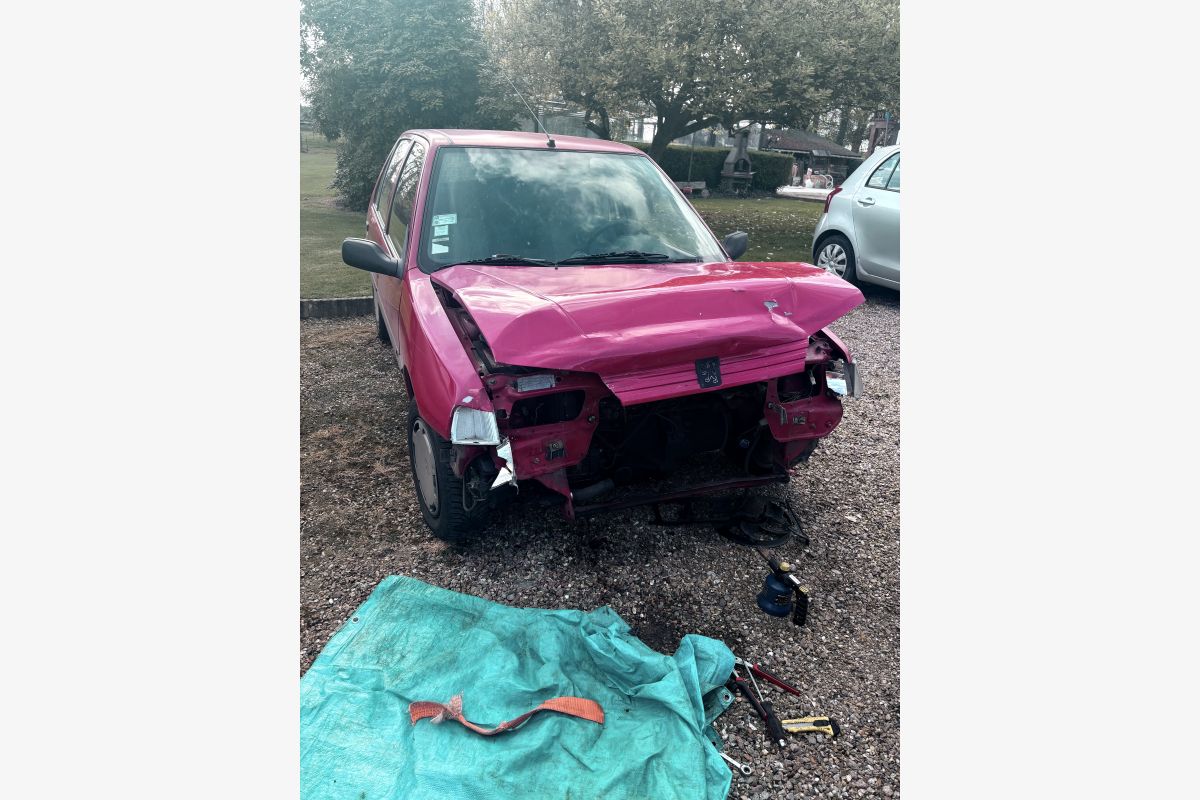 Photo 1 Vends Peugeot 106