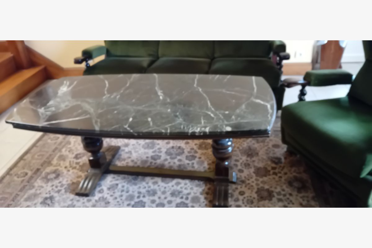 Salon 3 pièces plus table basse - 30240646_f0cefb6fc3cdff32f602f622a7ef84fe.jpg