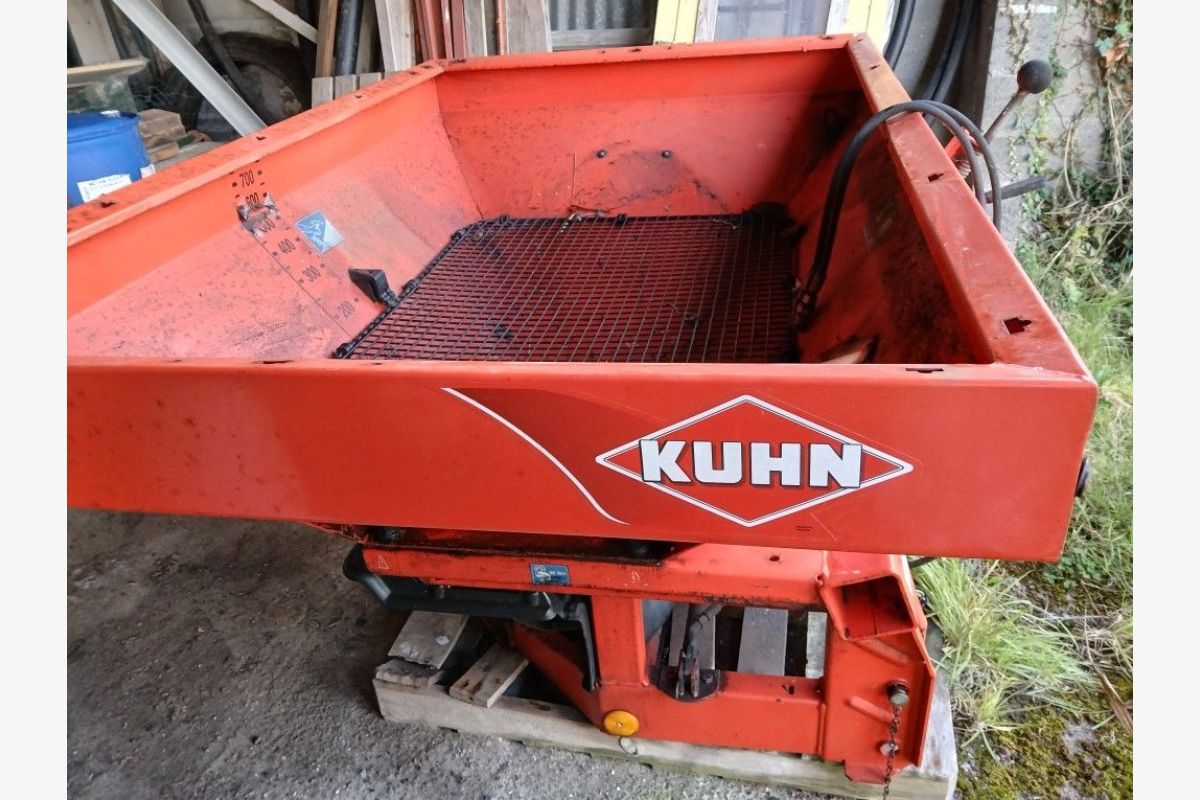 Photo 1 Matériel agricole divers