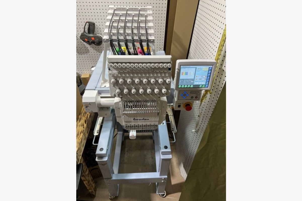 Photo 1 Nouvelle machine à coudre mono-tête Barudan