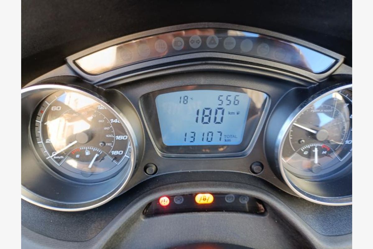 Photo 1 Scooter Piaggio MP3