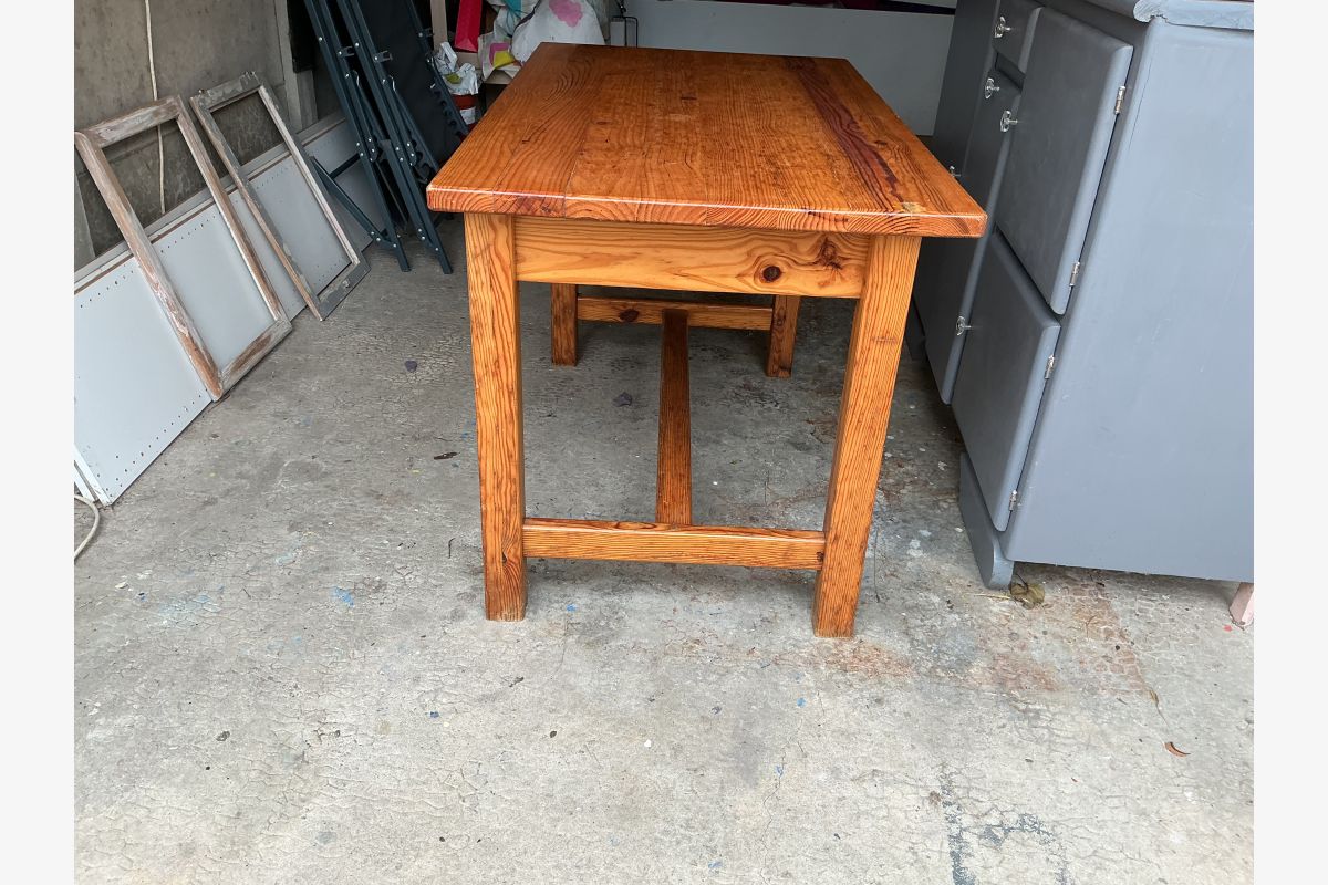 Table pin massif - 30241301_7ea6744af8fda2fa283d0a9b4b8dfedd.jpg