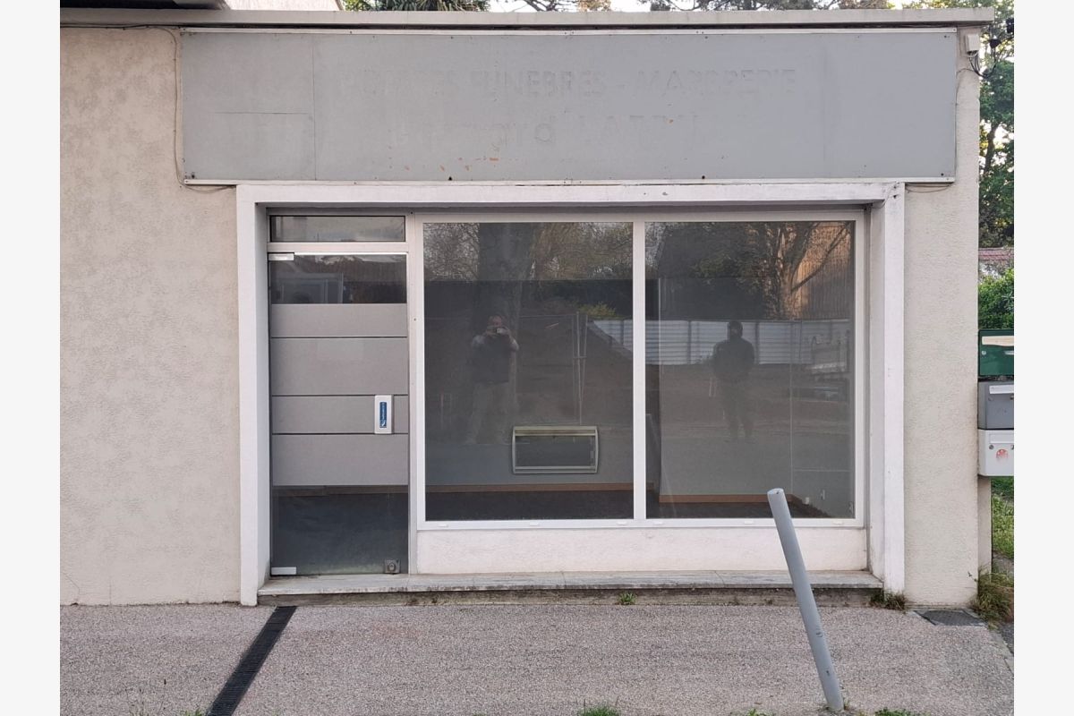 ANDERNOS local commercial 34M2 direct proprietaire boulevard principal  - 30241332_38d51a4ae0622d4ade103a306c006f71.jpg