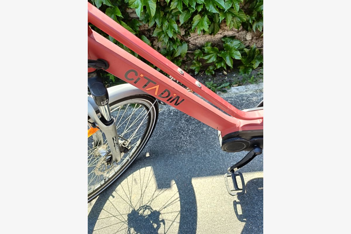 Vends vélo à assistance électrique - 30241392_7df9b83a5b7ccbfe24a389603db45df0.jpg