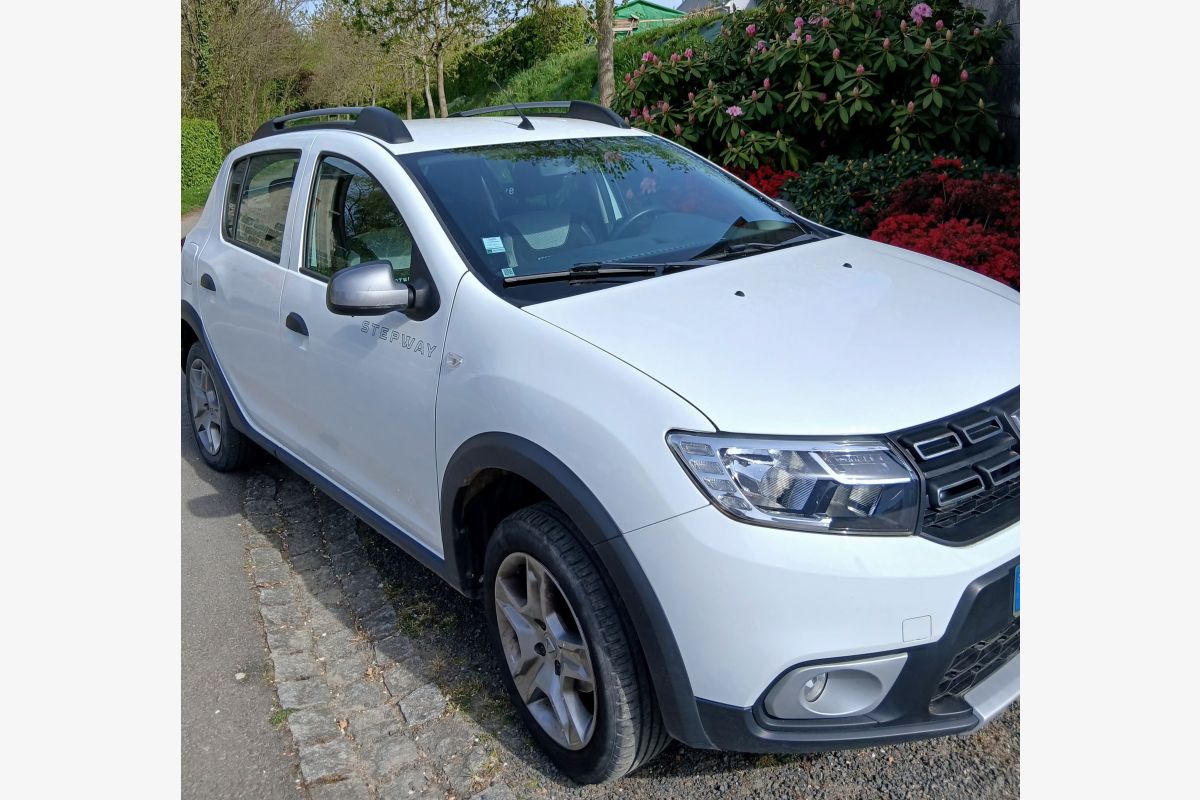 Photo 1 Stepway, essence