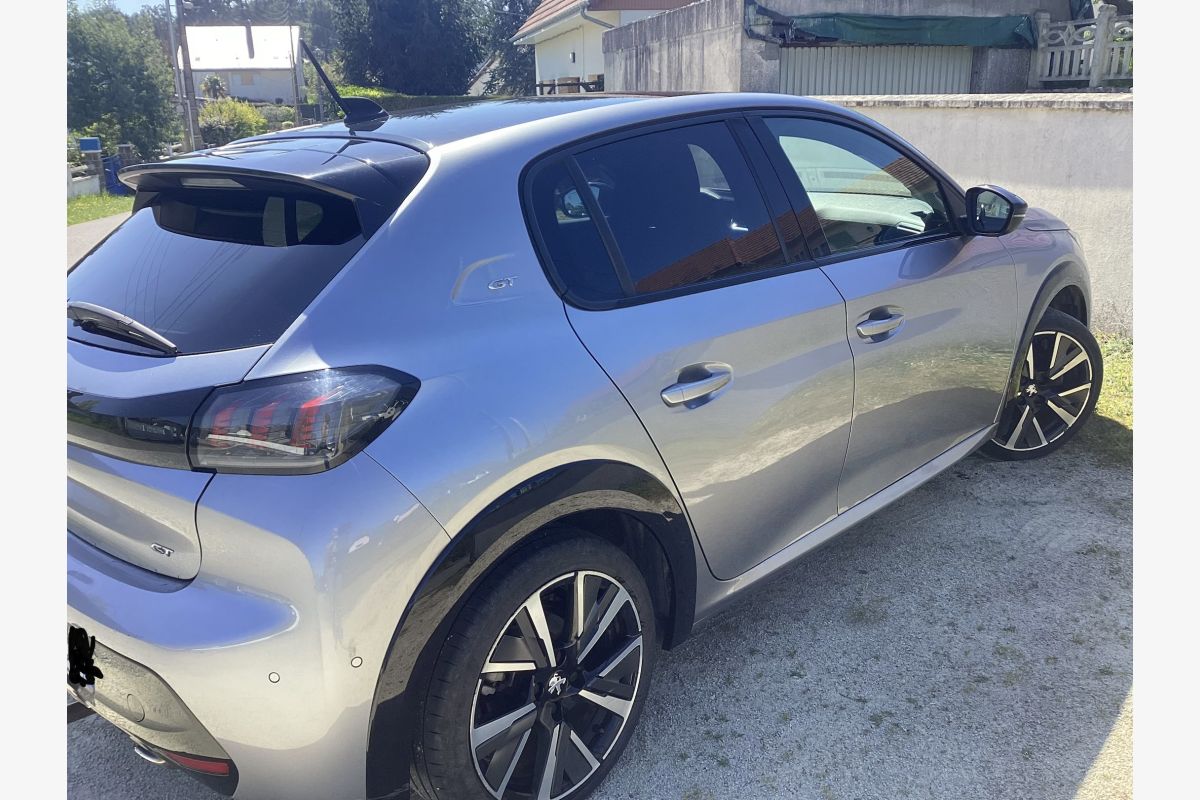 Peugeot 208 blueHDI finition GT - 30241633_f6f4f22d08484044c7fd30b4dbfed489.jpg