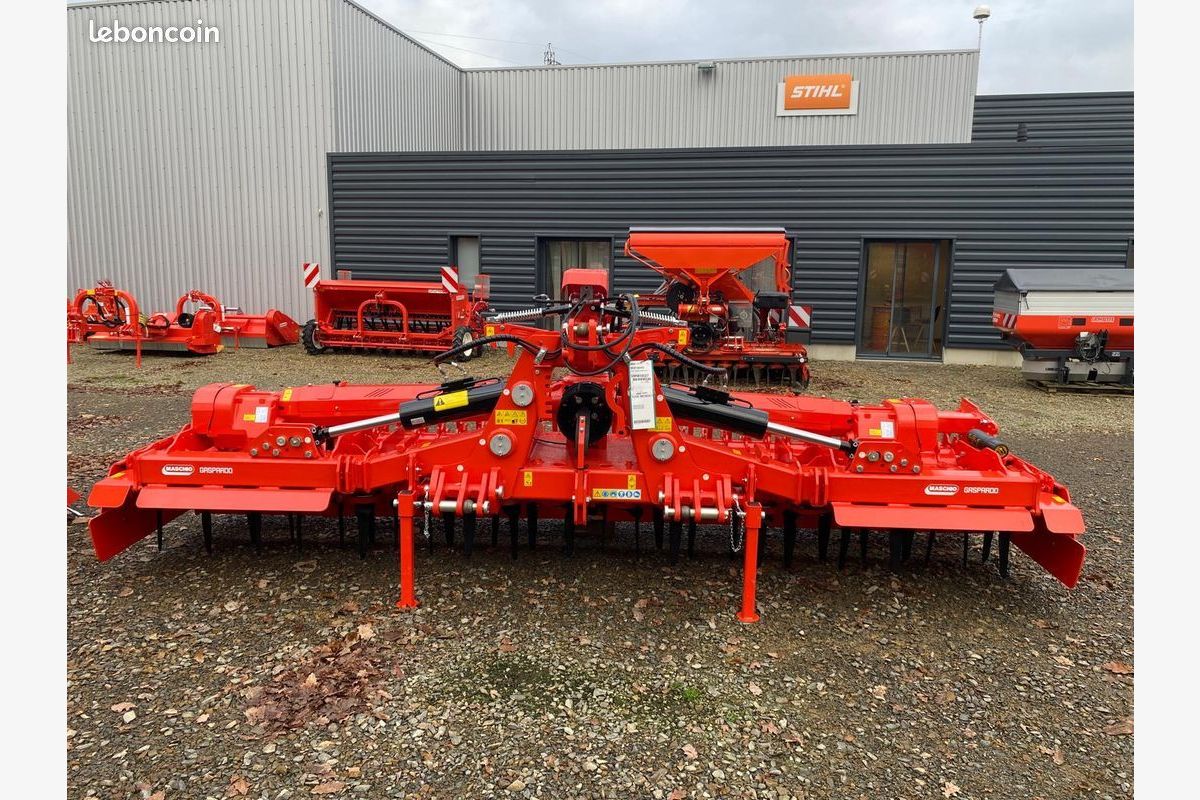 Photo 1 Herse rotative Maschio Aquila 4600 super 6