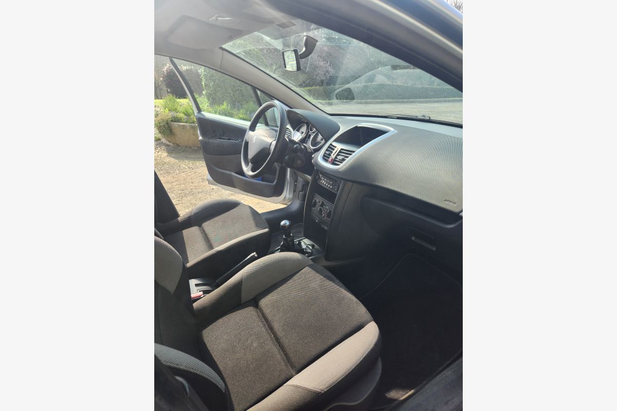 207 SW 1.4 VTI 16V 95ch Trendy (6CV) break - 30241687_20e06ded258e07234bf5be3fbdd968c6.jpg