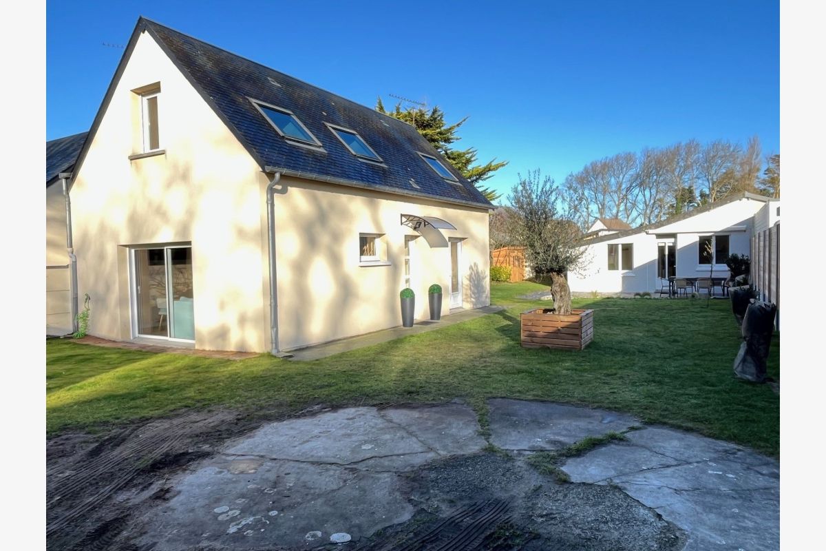 Photo 1 Notaires et Enchères, Montmartin-sur-MerTél. 02.33.47.21.31