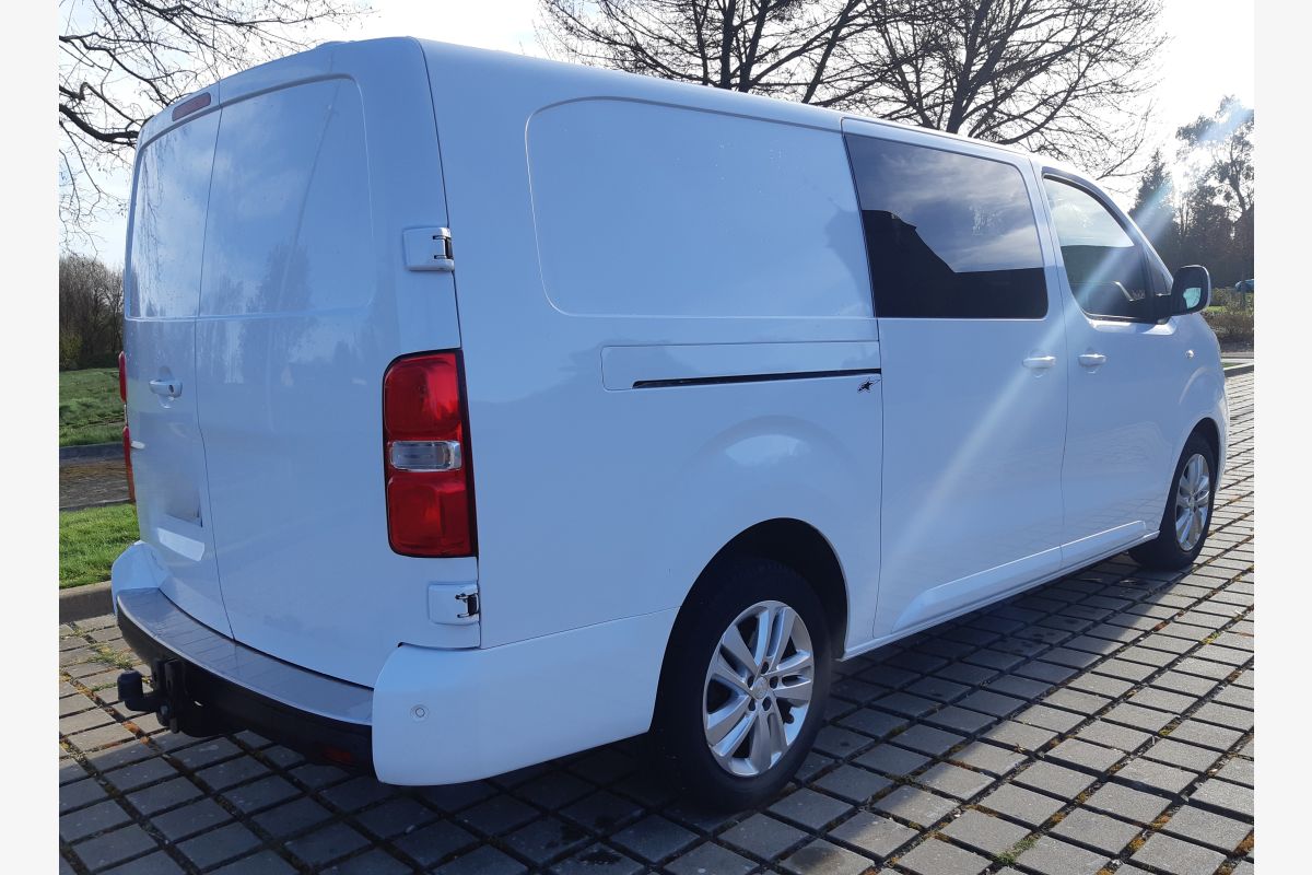 Photo 1 Peugeot Expert long 2 l HDI 180 cv Eat 8 cabine approfondie