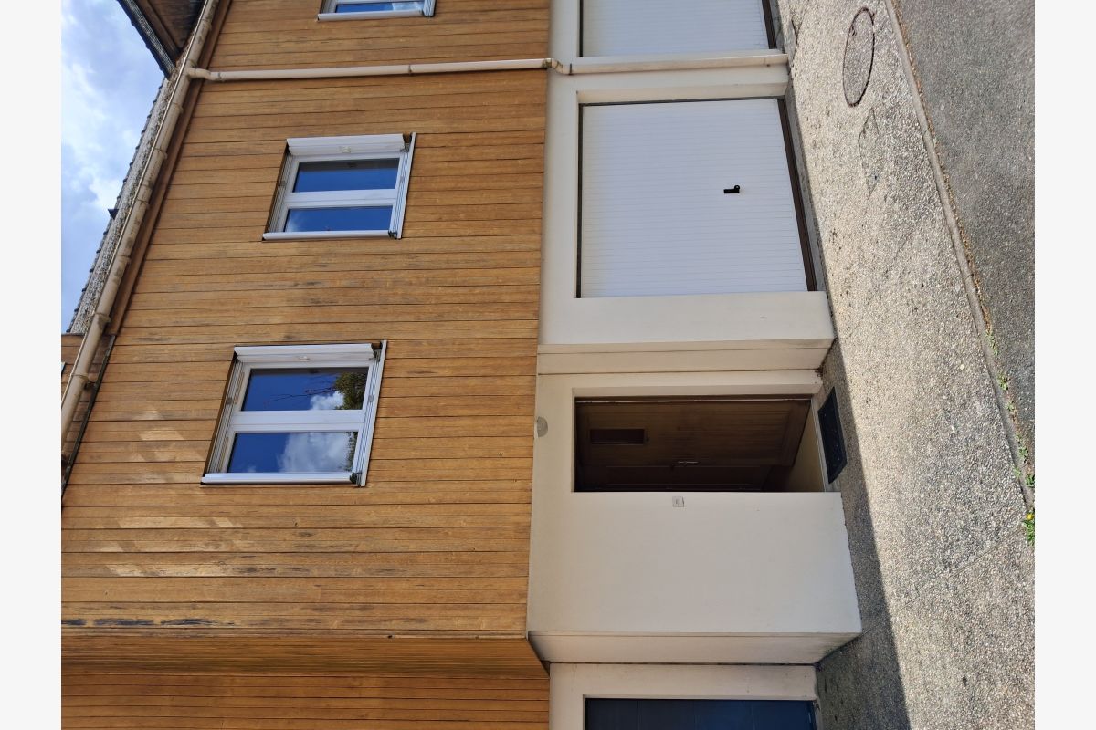 Photo 1 VENTE MAISON LAVAL