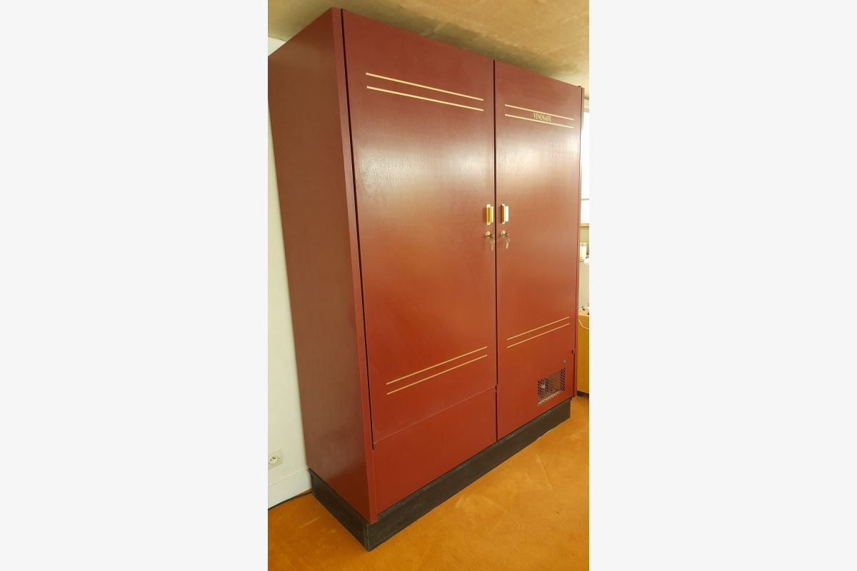 Photo 1 A vendre : cave de vieillissement vinosafe - 192/200 bouteilles