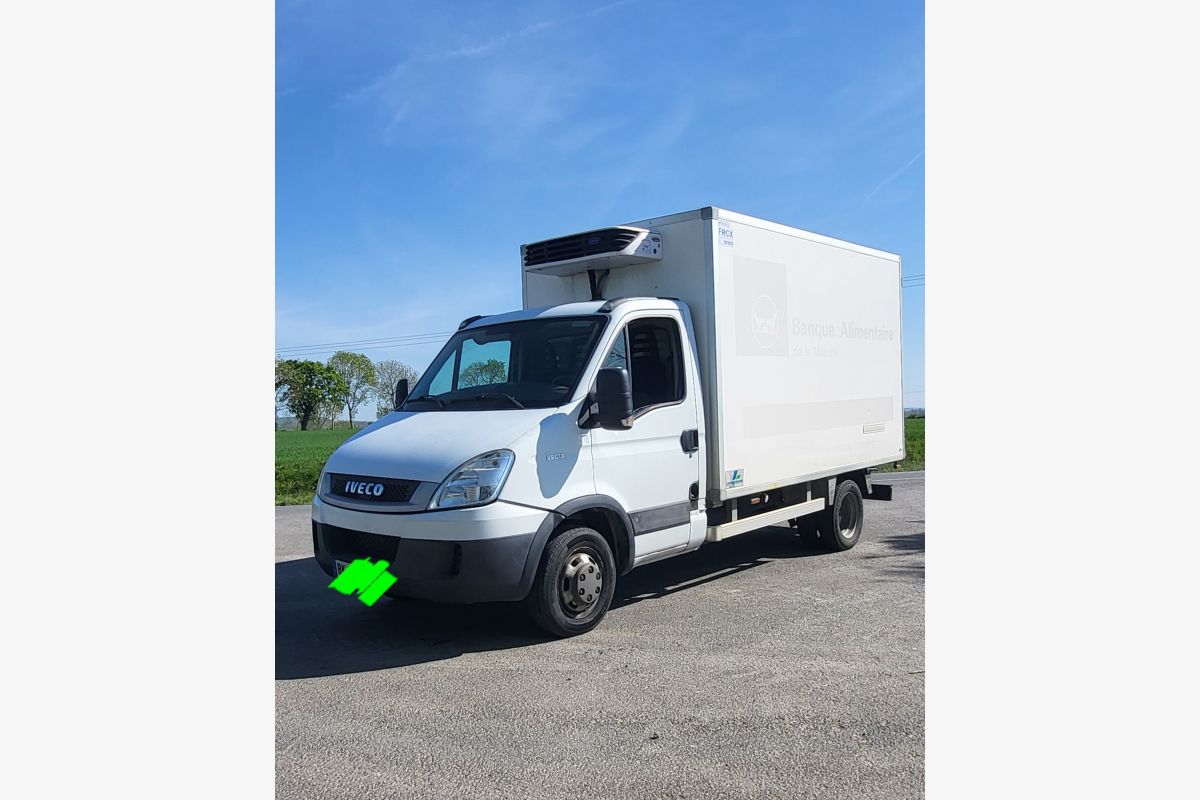 Photo 1 Iveco 2.3 130cv frigorifique 