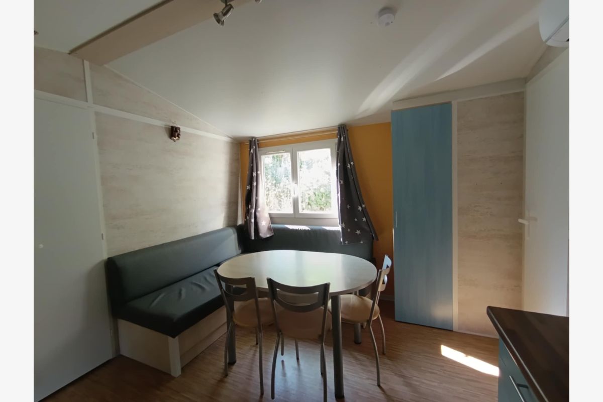 MOBIL HOME sur camping  - 30242649_7d451f164e6a2e33b5cf36b01488ec5b.jpg