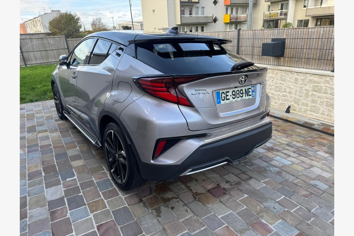 Photo 1 Toyota CHR 184h GR-Sport 