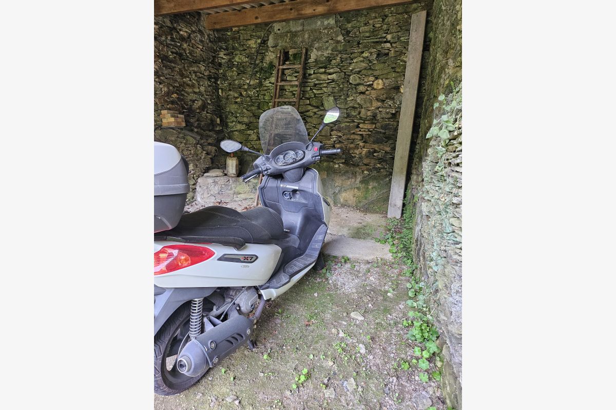 Photo 1 Scooter piaggio 125