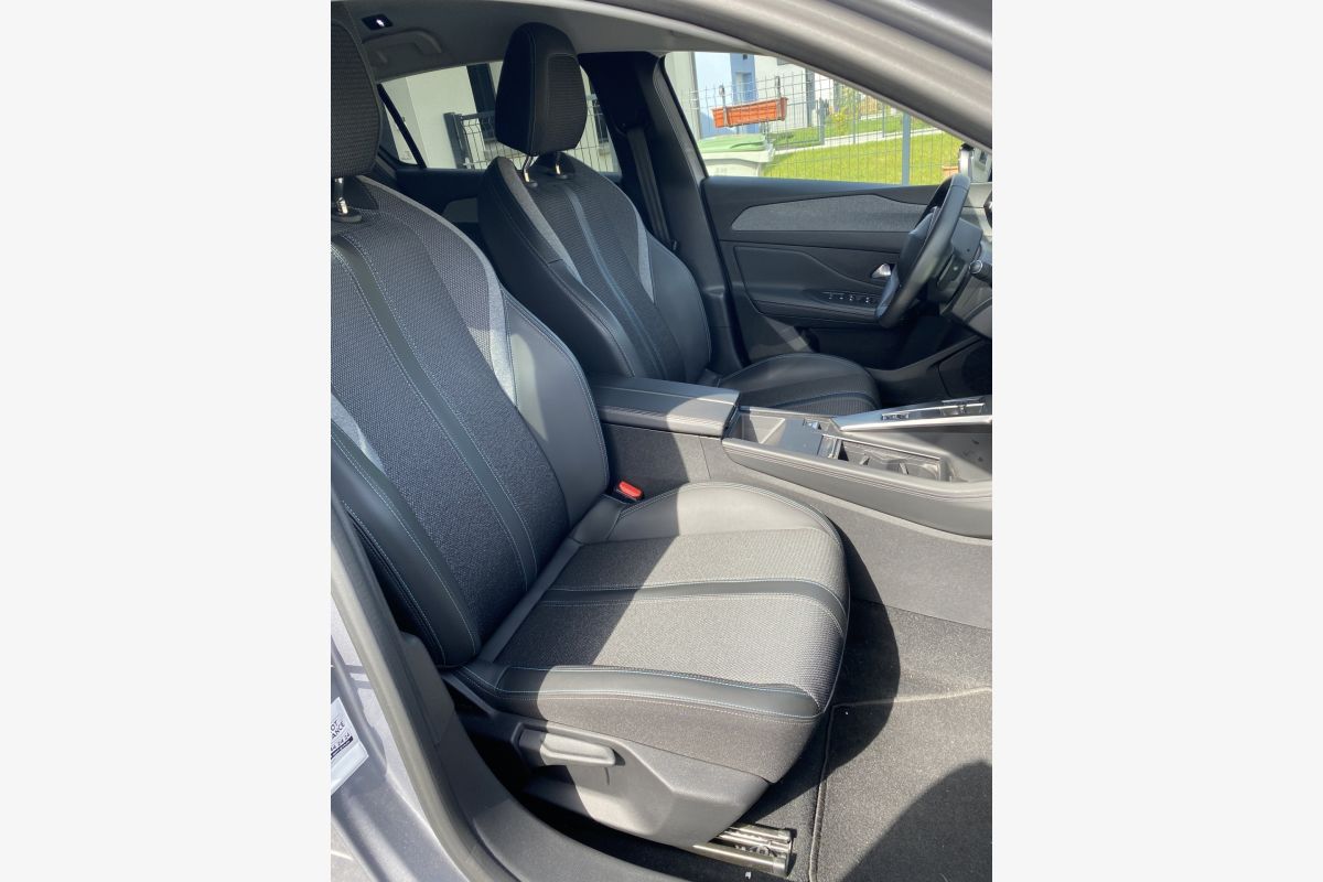 308 PHEV e-EAT 8 - 30242967_fb26d0de216e292ce48d326c006dc647.jpg