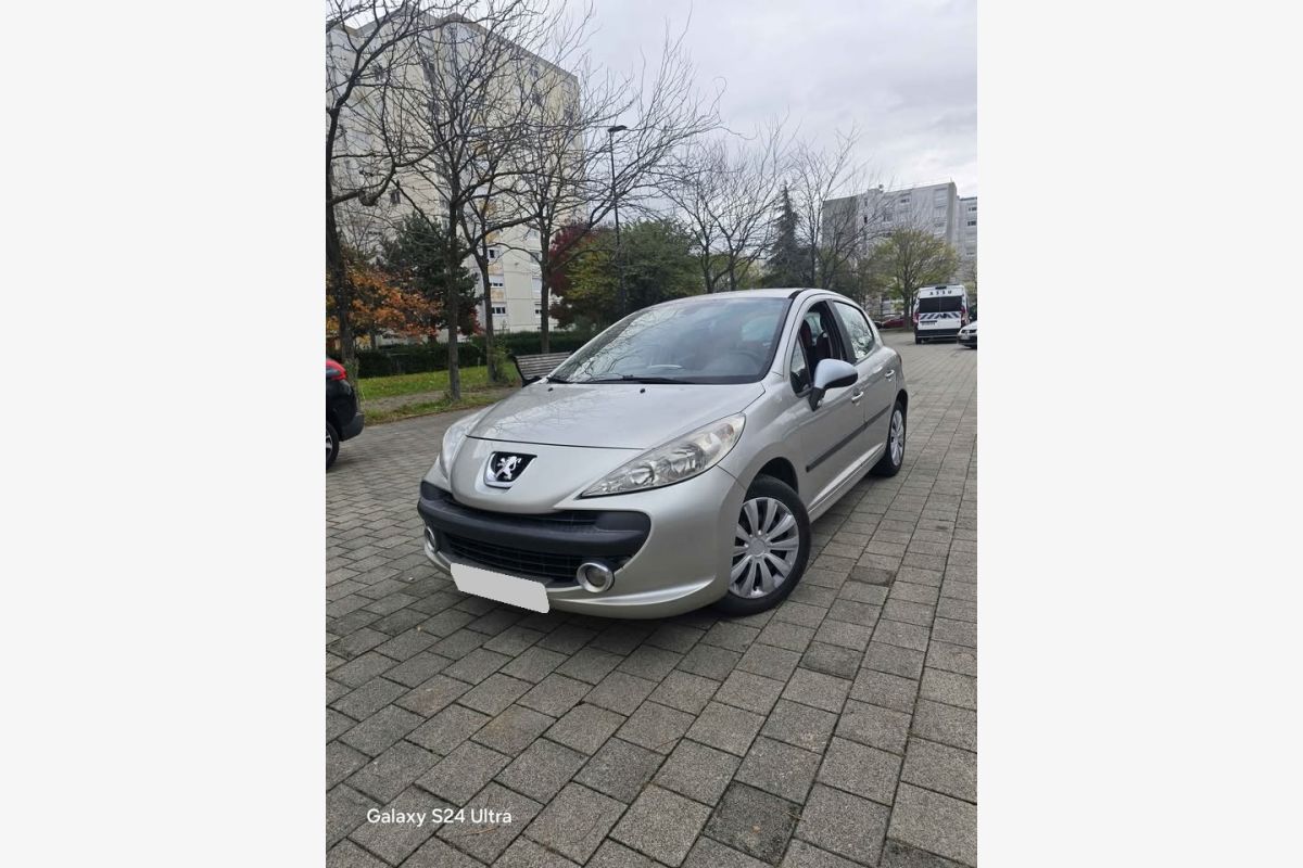 Photo 1 Peugeot 207 1.6 HDi 90 cv – pack confort