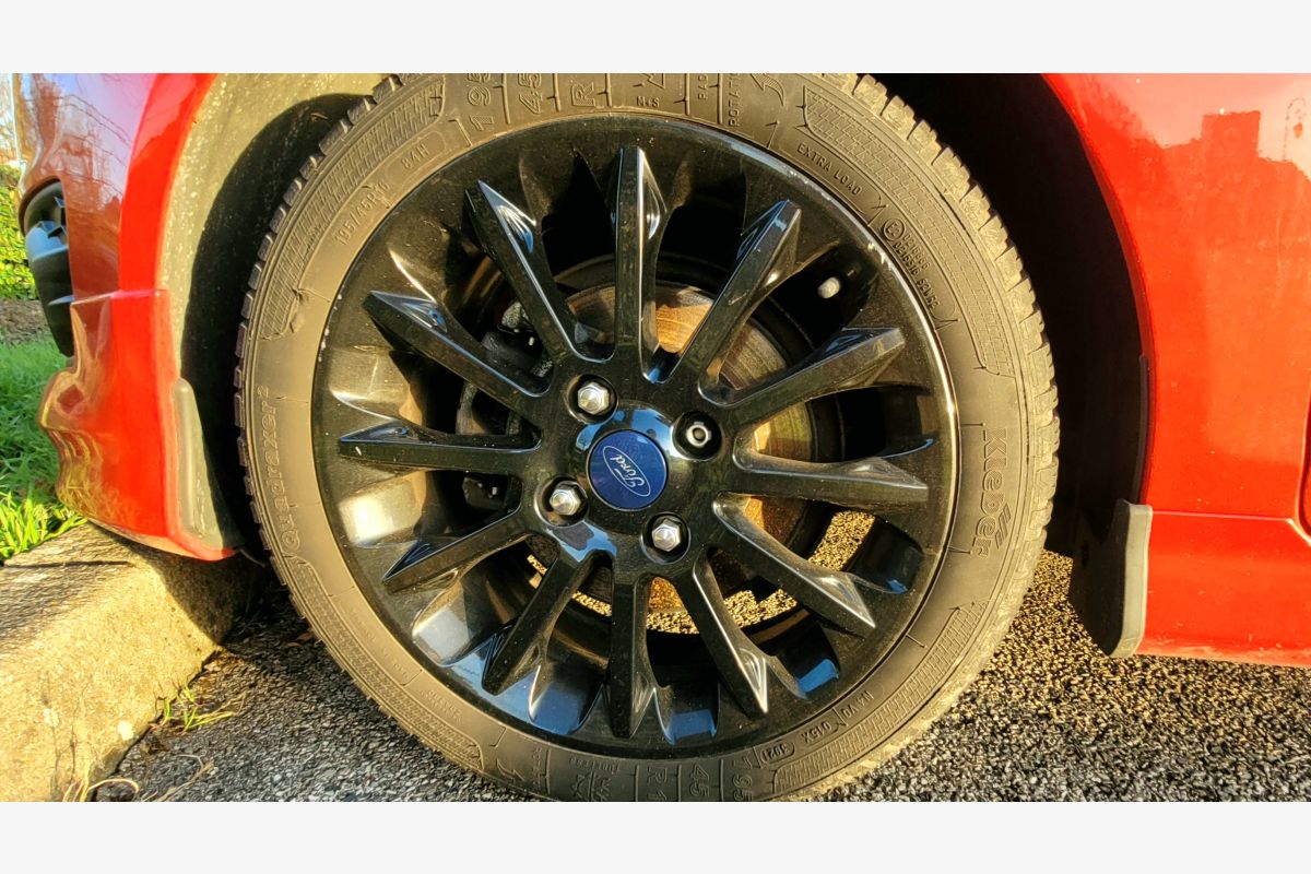 Ford Fiesta  ST 140 cv CT vierge distribution effectuée - 30243258_72ff4c8da141ab21e8a2889ce7a1895e.jpg