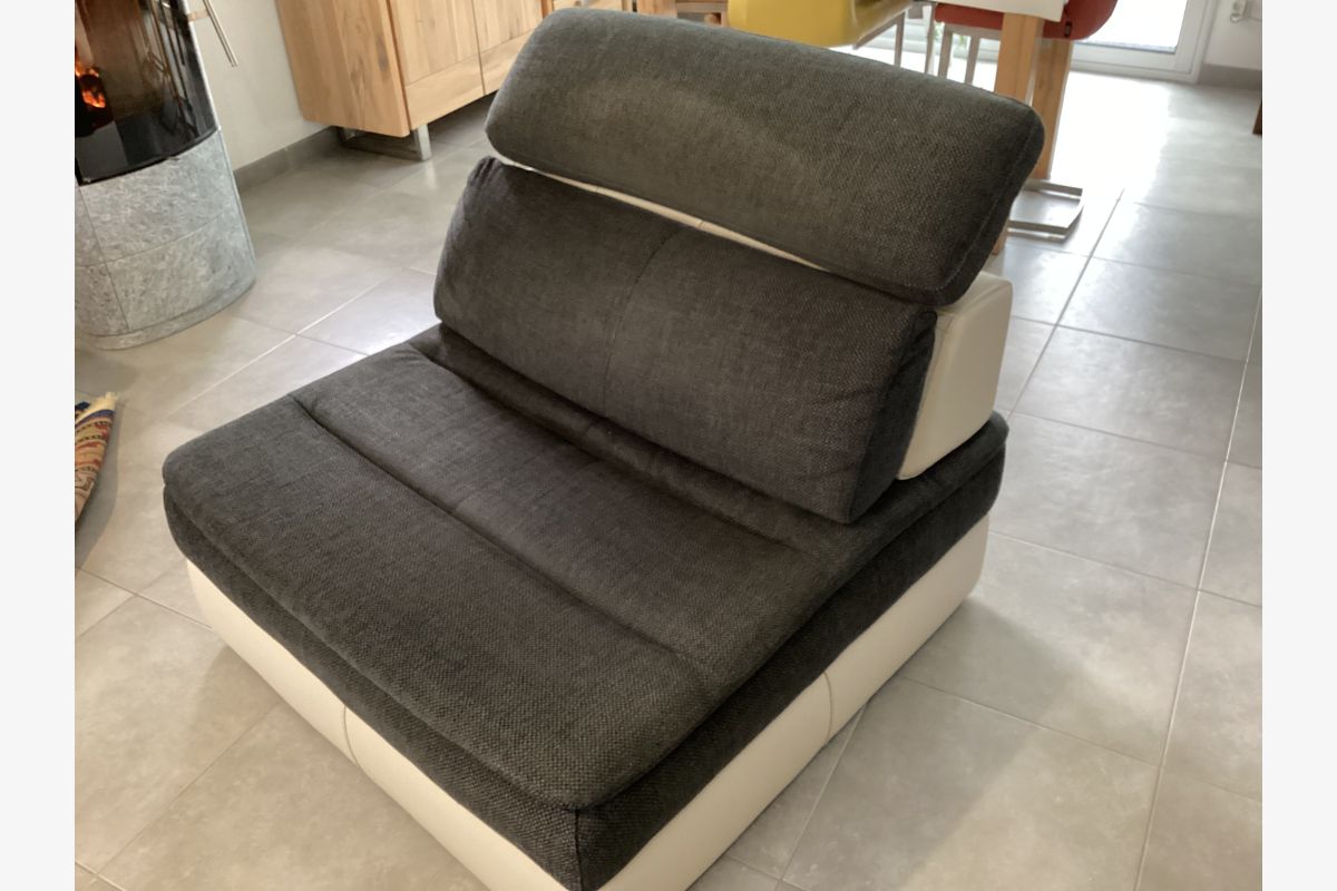 Petit canapé ou grand fauteuil  - 30243363_e1d1fac62f5e680b61bbfdabb8dc843d.jpg