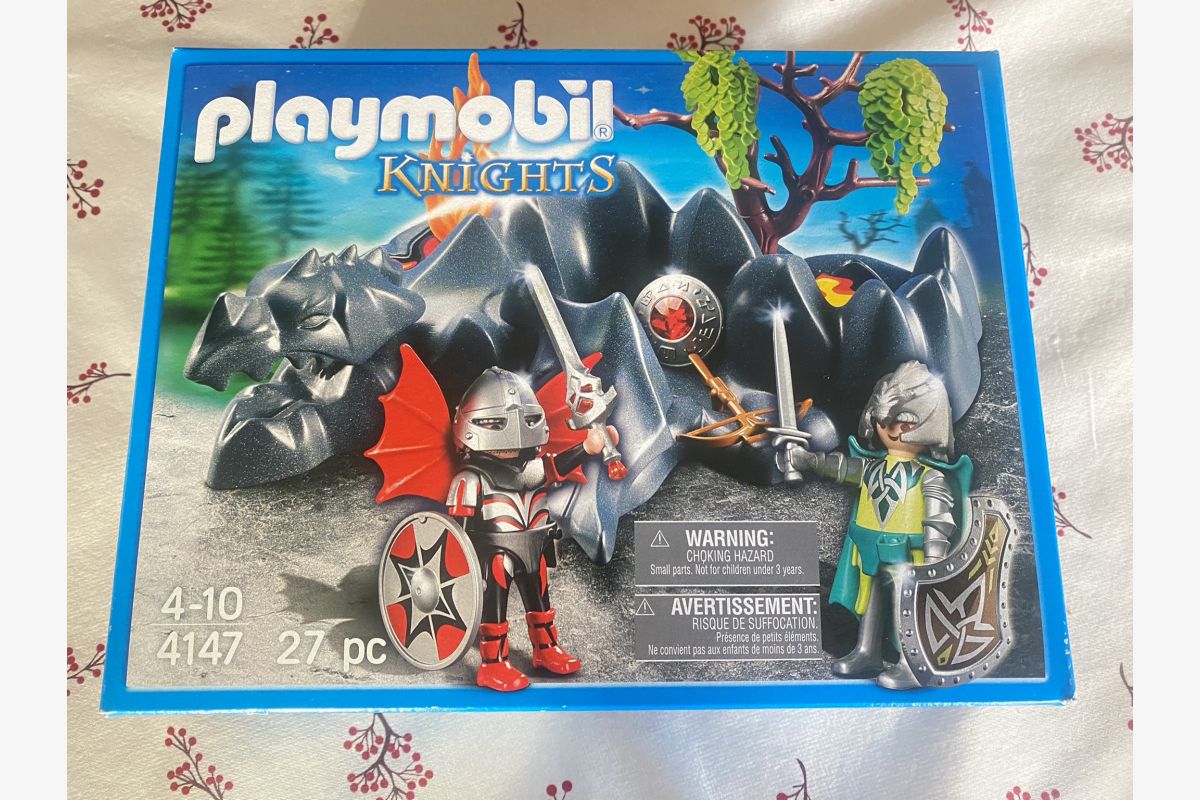 Photo 1 Boîte de chevaliers Playmobil – 27 pièces