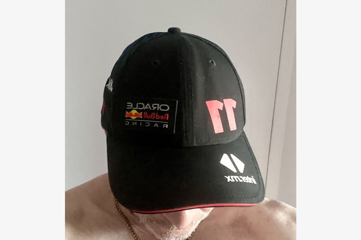 Photo 1 Casquette Oracle Red Bull Racing