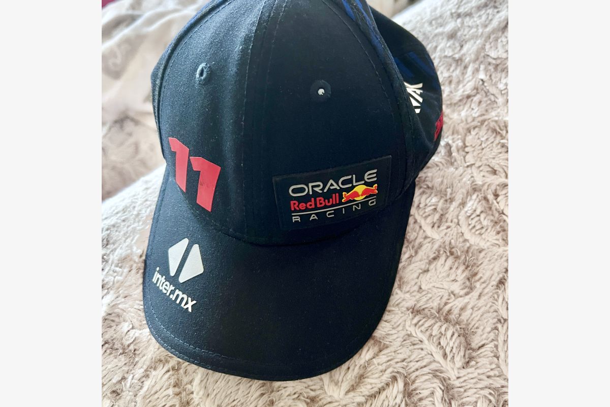 Casquette Oracle Red Bull Racing - 30243385_573a724a3e3cd96e68941c6893298890.jpg