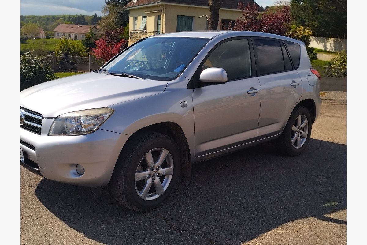 Toyota RAV4  - 30243393_9612c31c5529ded52ee0cbb78ba23e4e.jpg