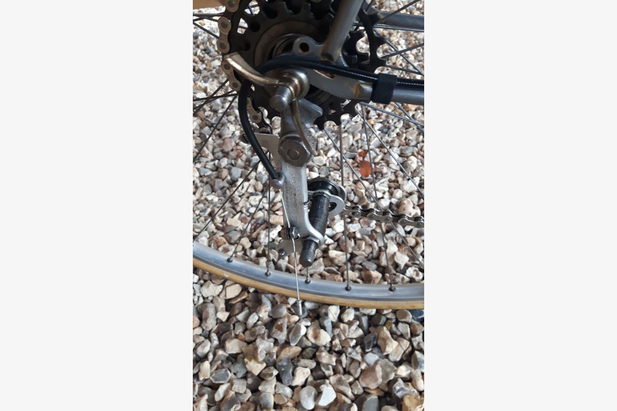 Vélos divers modèles - 30243550_2448eace76707ab0bf4f99084c94202b.jpg