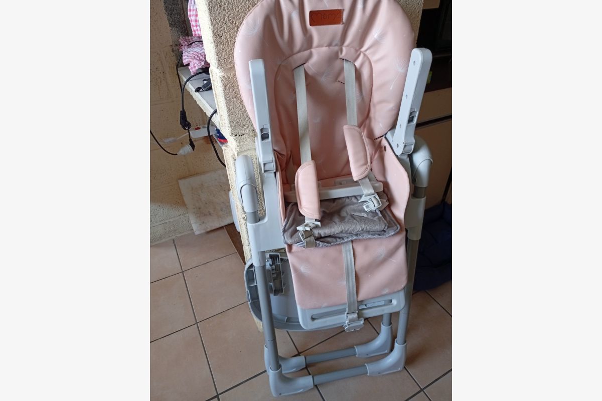 Photo 1 Chaise haute