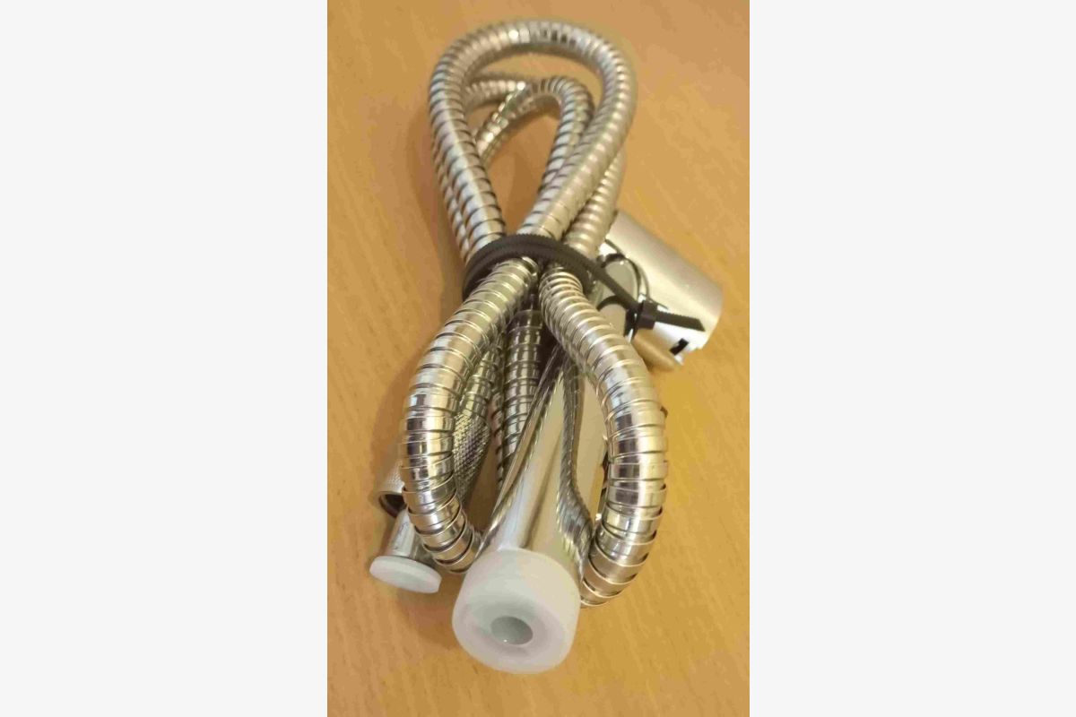 Douchette avec flexibles 1,50 m - 30244001_159c34383adc5ab74b98ae75424a85ca.jpg