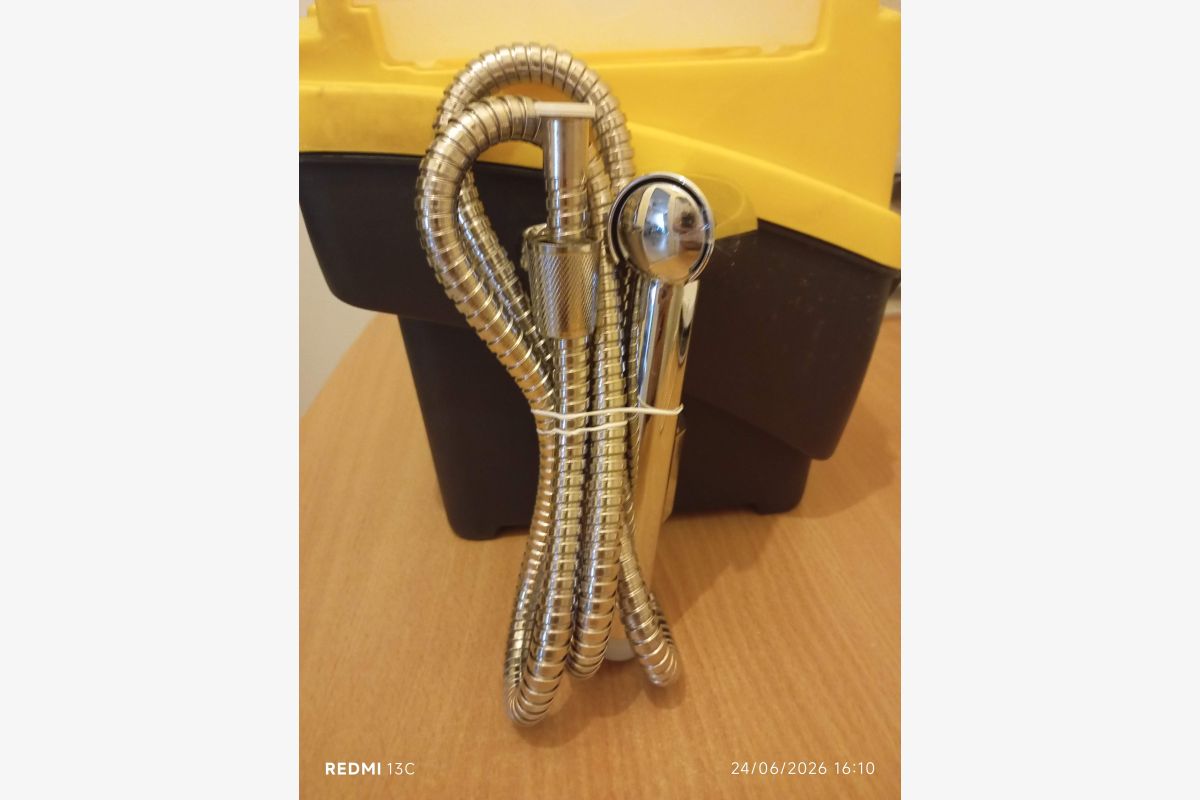 Douchette avec flexibles 1,50 m - 30244001_6edcf9fb89422980bc43ceb747b84d58.jpg