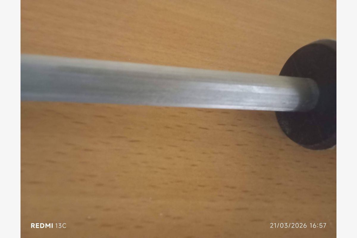 Fusil à aiguiser les couteaux - 30244034_fa09b760e6237254682829c9bc1f0222.jpg