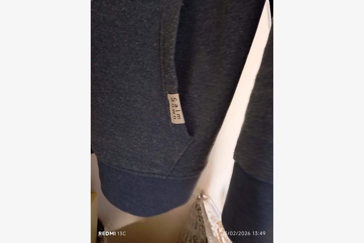 Veste gilet  à capuche bleu marine - 30244051_cc9a5fbbea8e3d0fa50dd630fc584852.jpg