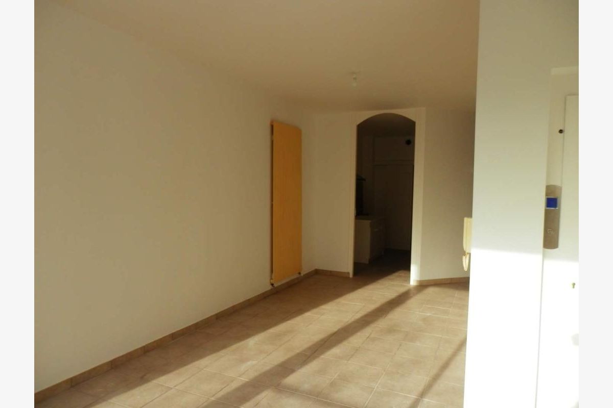 T3 - 30244134_1.jpg
