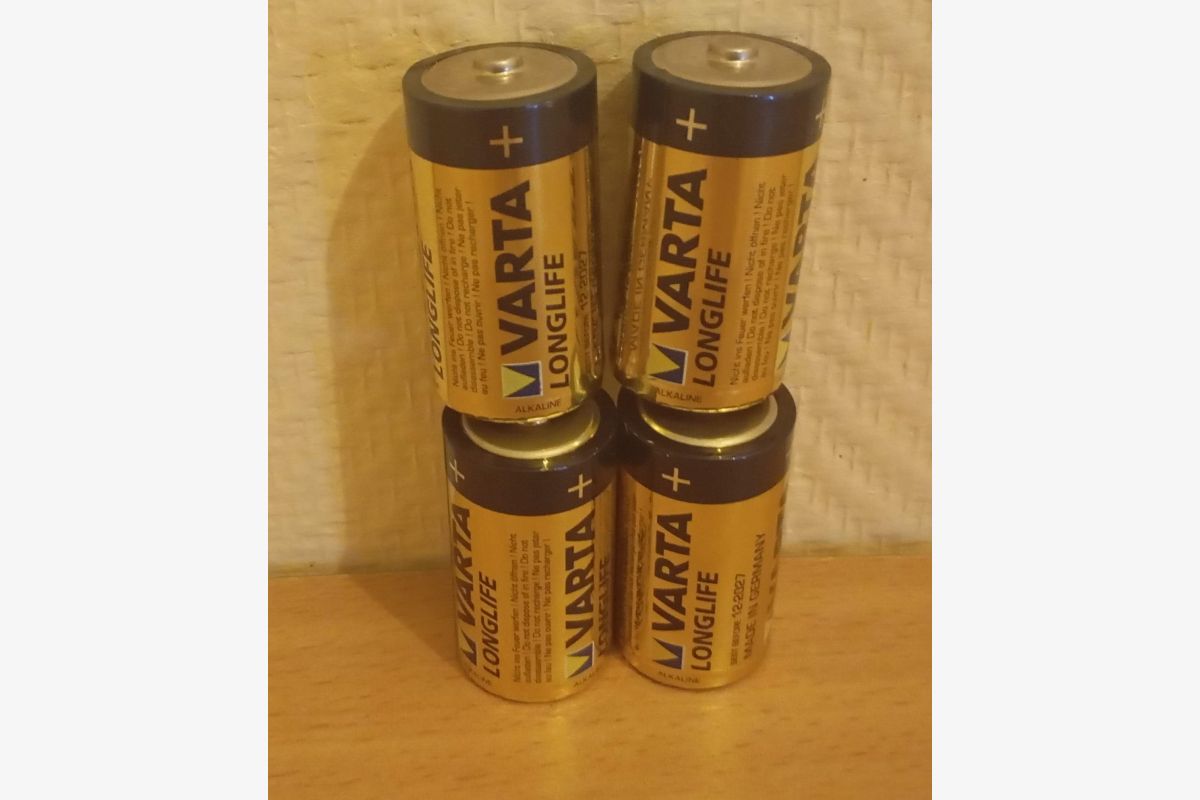4 Piles LR14  VARTA - 30244144_3311511726efb07a046e107d9a2f5f52.jpg