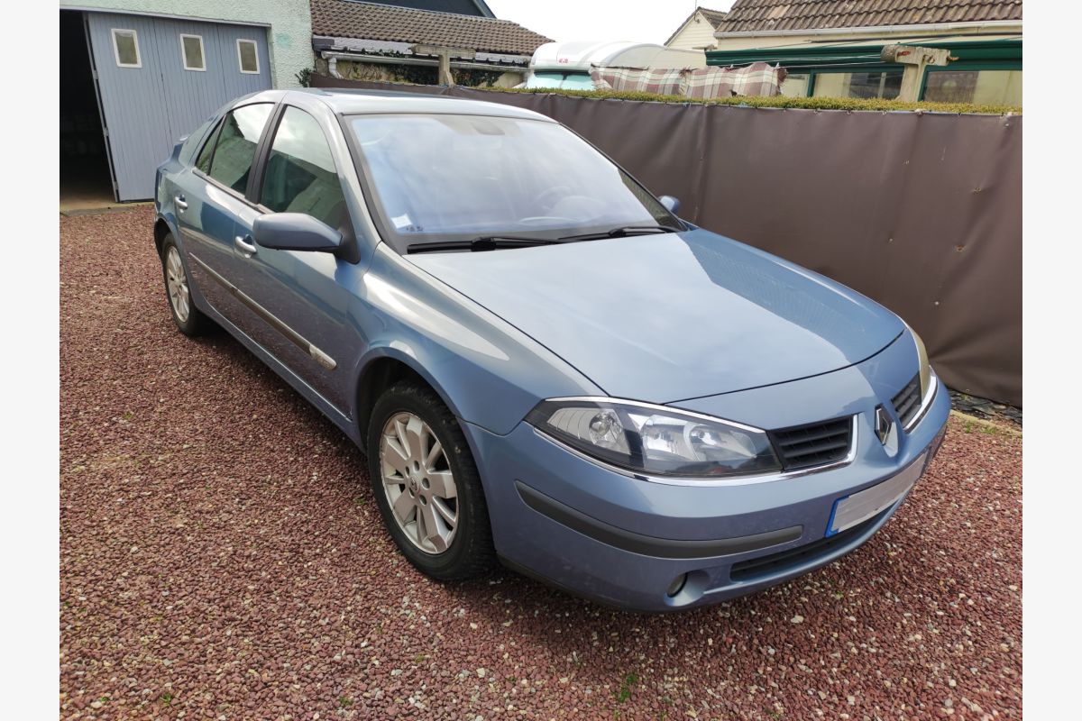 vends Laguna 2  - 30244866_1096eec8c7453f5d30036edf5b4a24a9.jpg