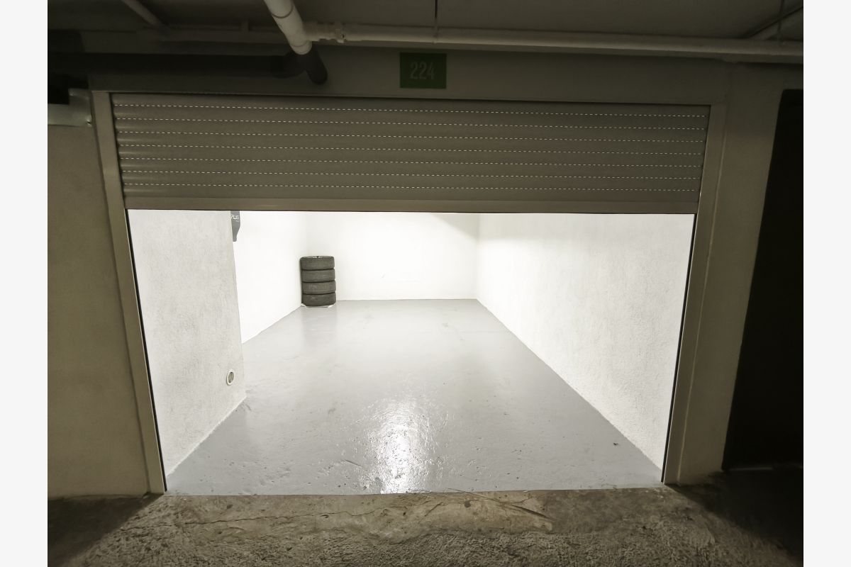 GARAGE / ENTREPÔT A LOUER – JUAN-LES-PINS / CAP D’ANTIBES - 30244922_ea771cdad08fa2cde3c1cd5a05148f90.jpg