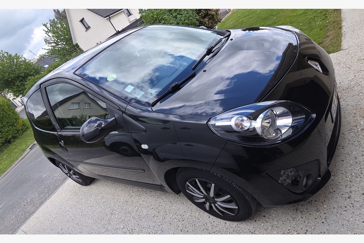 Vend Twingo 2 Night and Day 2008 - 30244928_6aab8ce45773f7e46027218c3896ba4a.jpg