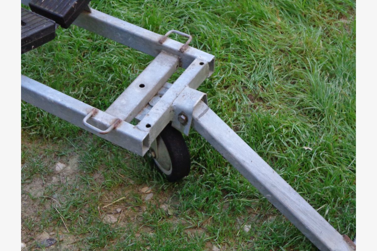 Chariot  manuel  pour mer - 30244973_5e9ec4e5754a0e189ab347d8d70aa0c5.jpg
