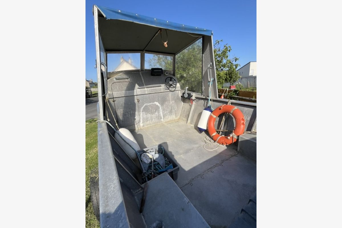 Bateau Gosselin + chariot - 30245208_35001473c91ee567800c473ef9fb7879.jpg