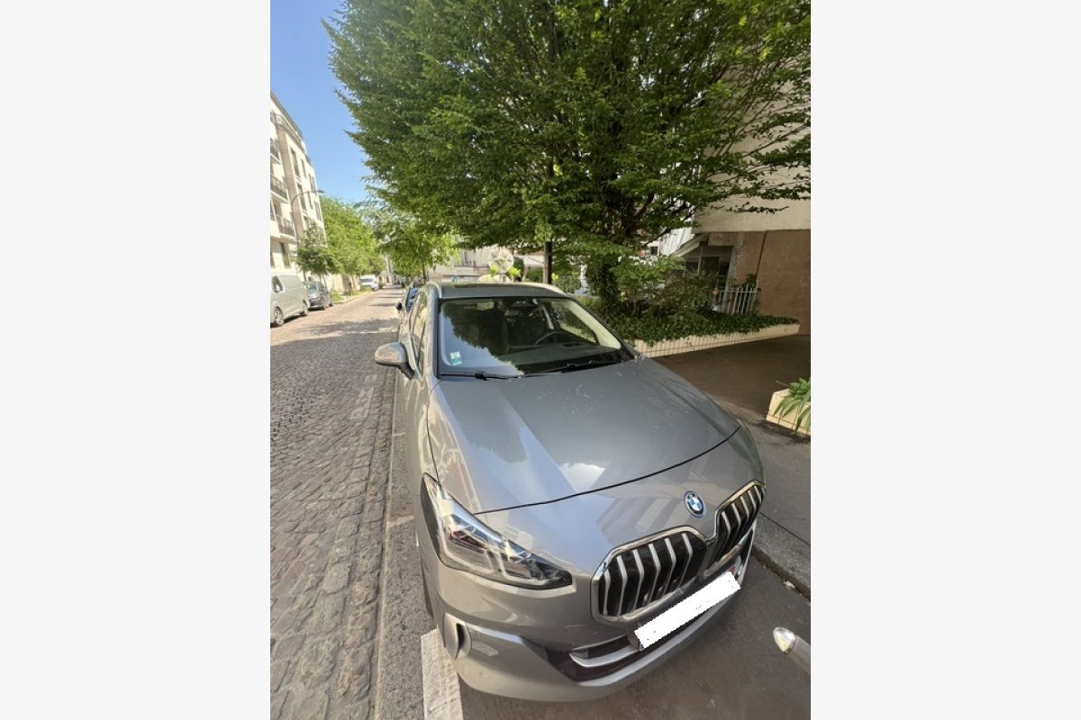 Photo 1 BMW 225e XDRIVE 245 cv Active Tourer hybride rechargeable