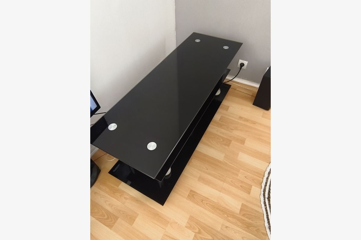 Photo 1 Table TV en verre